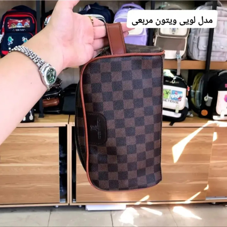 کیف دستی مردانه شوزبگ چرم صنعتی مرغوب دو خانه آستر خارجی بند دستی زیپ فلزی